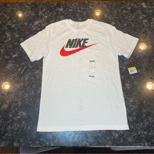 The Nike Tee Standard Fit Signature Checkmark Logo Short Sleeve T-Shirt Sz S Wht